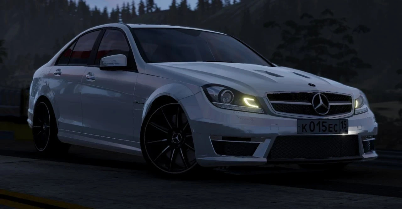 2013款梅赛德斯-奔驰 W204 \ C63 AMG \ 黑色系列 4-BGMods-专注于分享模组